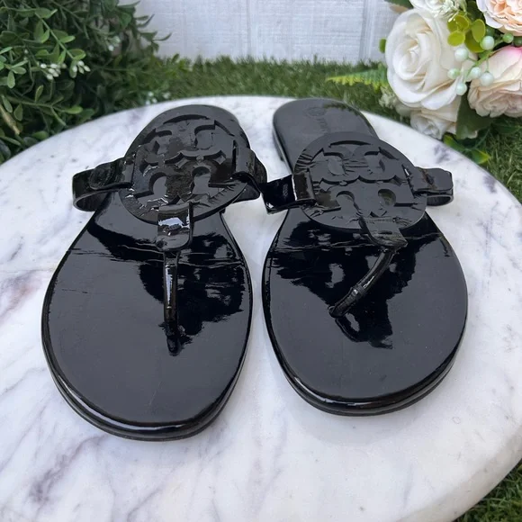 Tory Burch Miller Black soft sandal patent leather Size 8 gently used - Picture 8 of 16